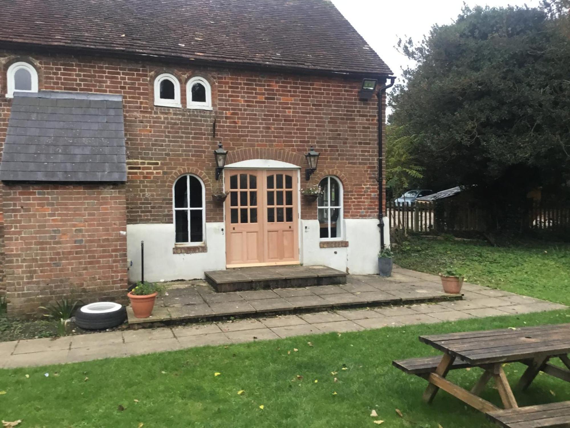 The Flying Horse Inn Boughton Aulph المظهر الخارجي الصورة